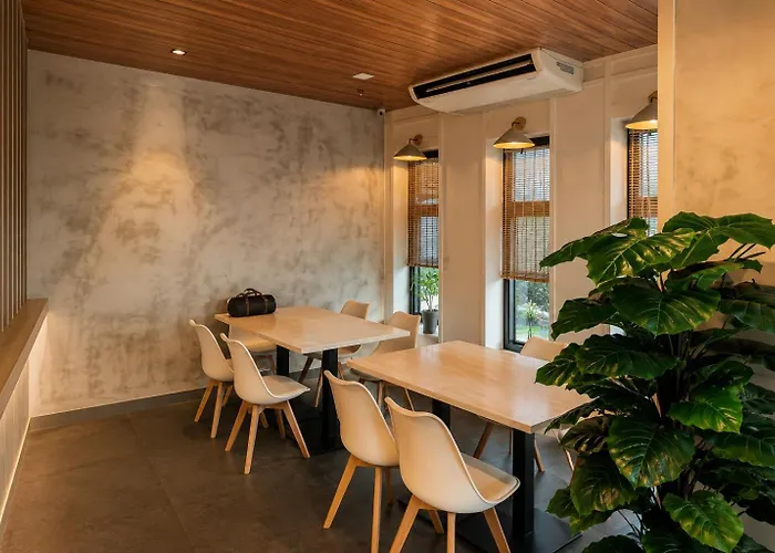 V Saigon By Sms Hospitality Hotel 2*